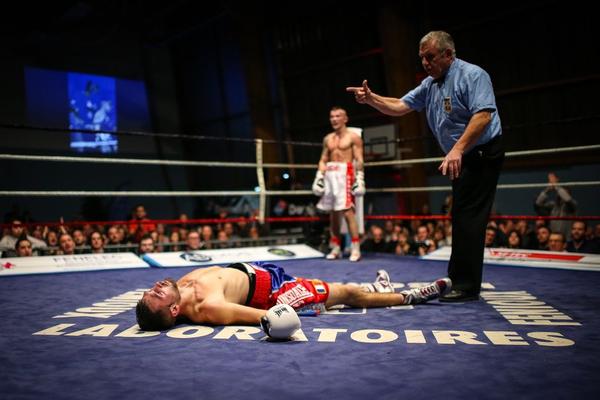 Boxing Clinch Rules: What Fighters Can and Cannot Do